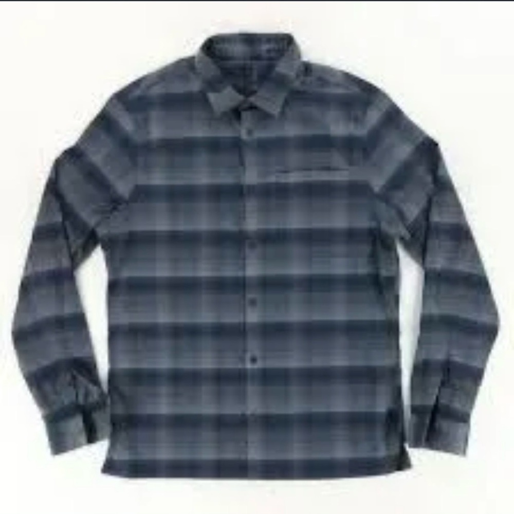 Lululemon Men's
Masons Peak Flannel Long Sleeve Shirt